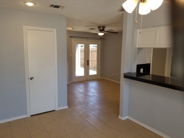 DINING ROOM OR DEN WITH CEILING FAN